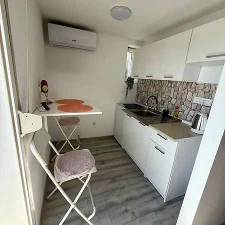 Antea Apartment *